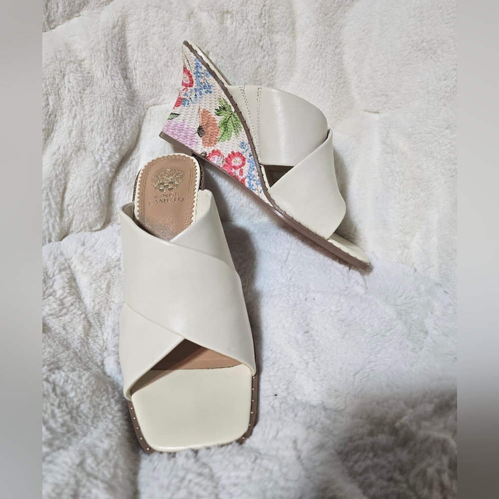 EUC Vince Camuto Saffti Mule